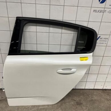 Peugeot 308 1.2 PureTech Hybrid 136 Portier 4Deurs links-achter 2022 9837983080