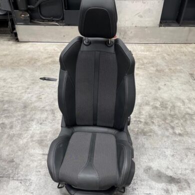 Peugeot 3008 1.2 12V PureTech Hybrid 48V Stoel links 2022 1616753480-1622708380