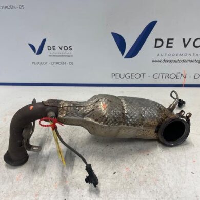 Peugeot 2008 1.2 12V e-THP PureTech 110 Catalytic converter HNZ 2017 9822003680