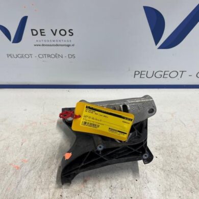DS Automobiles DS4 1.6 16V PureTech 215 Engine mount 5G07 2021 9820297580