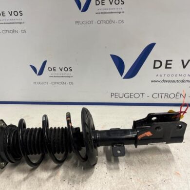 Peugeot 3008 1.2 12V PureTech Hybrid 48V Stoßdämpferstrebe rechts vorne 2022 9819718780