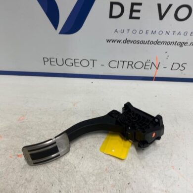 Peugeot 308 1.2 12V PureTech 130 Accelerator pedal 2021 9674829180
