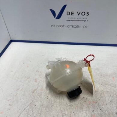 Citroen C5 Aircross 1.2 PureTech Hybrid 136 Expansion vessel 2022 9678125880