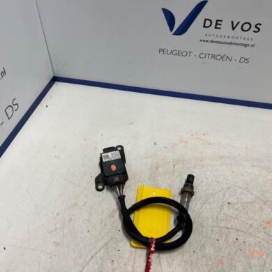 Peugeot 308 1.5 Blue HDi 130 16V Nox sensor YHZ 2021 9816276480