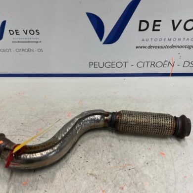 Peugeot 308 1.2 12V PureTech 110 Exhaust front section HNP 2022 9818370380