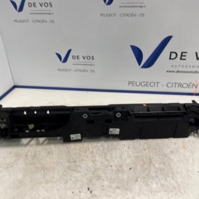Peugeot 408 1.2 Hybrid 136 Slotplaat voor 2022 1681376680