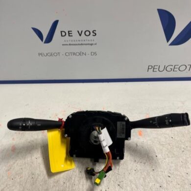 Peugeot 1007 1.4 Steering column stalk 2005 6242N0-96576794XT