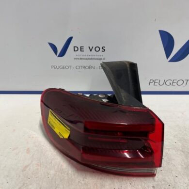 Citroen C5 Aircross 1.2 PureTech Hybrid 136 Taillight, left 2022 9845247680