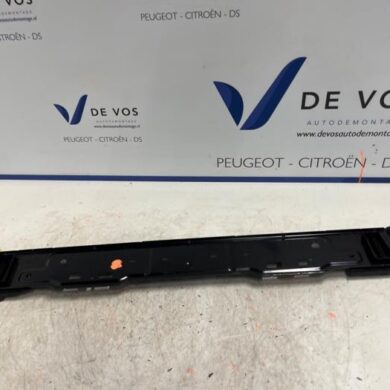 Peugeot 408 1.2 Hybrid 136 Radiator bar 2022 9814630380
