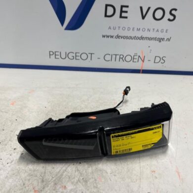Peugeot 308 1.5 Blue HDi 130 16V Rücklicht rechts 2021 9835300380