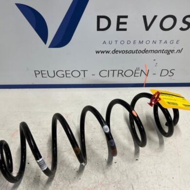 Peugeot 408 1.2 Hybrid 136 Rear coil spring 2022 9848741580