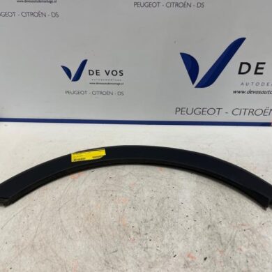 Opel Crossland X 1.2 Turbo 12V Spatbord Lijst 2022 YQ009410XT