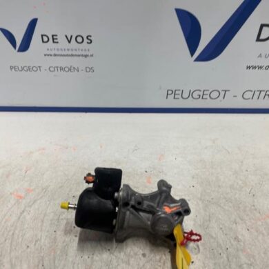 Citroen DS4  Mechanical fuel pump 5GR 2016 9802540080-9815930180