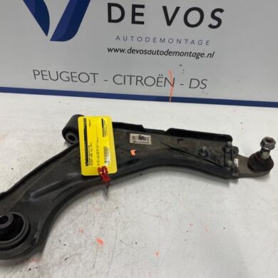 Peugeot 3008 1.2 12V PureTech Hybrid 48V Querlenker rechts vorne 2022 9816865480-9846329080