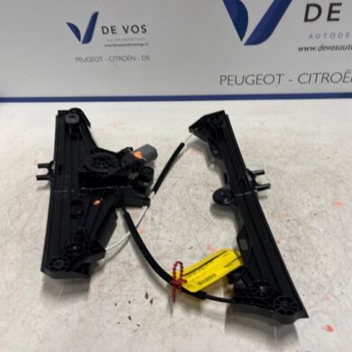 Peugeot 308 1.2 12V PureTech 130 Window mechanism 4-door, front left 2021 9830815080
