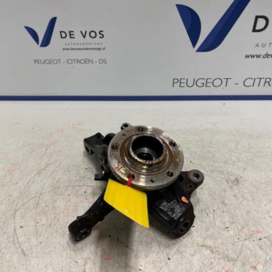 Peugeot 308 1.2 12V PureTech 130 Fusee rechts-voor 2021 1647857080