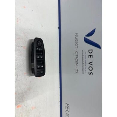 Peugeot 2008 1.2 12V e-THP PureTech 110 Kombischalter Fenster 2017 96749624ZD