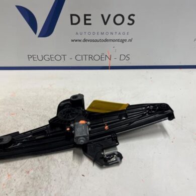 Peugeot 308 1.2 12V PureTech 130 Ruitmechaniek 4Deurs rechts-achter 2021 9830816680