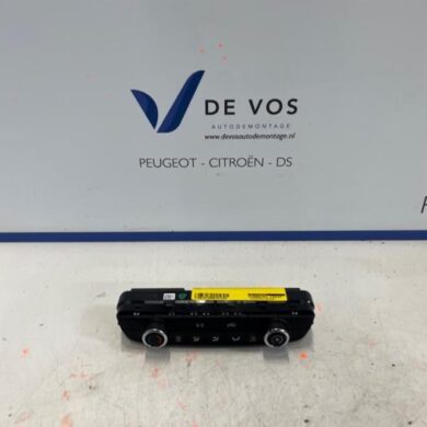 Opel Corsa 1.2 Turbo 12V 100 Heater control panel 2020 9831885680-39185221