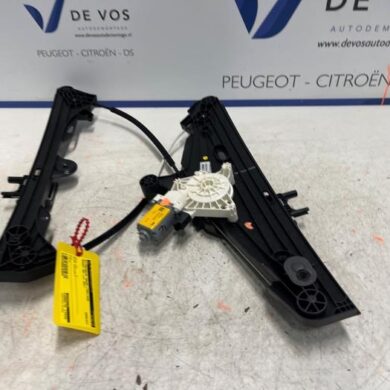 Peugeot 308 1.5 Blue HDi 130 16V Ruitmechaniek 4Deurs links-voor 2021