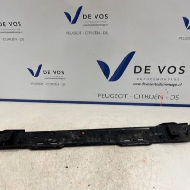 Peugeot 3008 1.2 12V PureTech Hybrid 48V Radiator bar 2022 9814630380