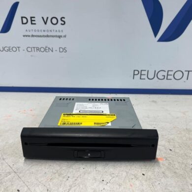 Peugeot 208 1.6 Blue HDi 100 CD Speler 2015 1629082680-1613224780-98105176ZD