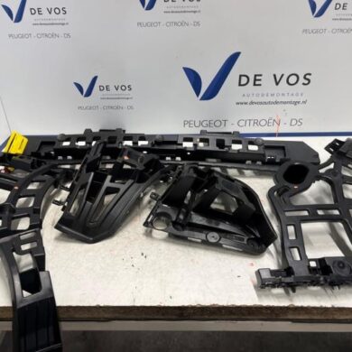 Citroen C5 Aircross 1.2 e-THP PureTech 130 Bumperframe achter 2024 9826676480-9826677480-9826677080-9833399980-9833400080