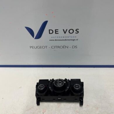 Peugeot 308 1.6 16V THP 155 Heater control panel 2014 6452S2