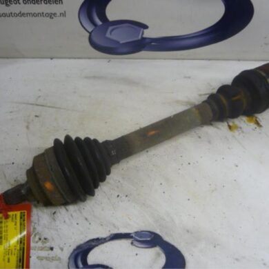 Peugeot 307 1.6 HDiF 16V Aandrijfas links-voor 9HY 2005 3272LW-32722X 20DM69