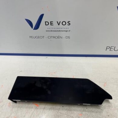 Citroen C5-X  Interior display HN09 2023 YL01895180