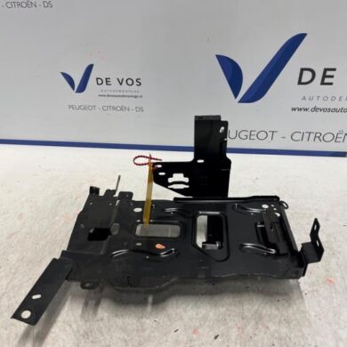 Citroen C5 Aircross 1.2 PureTech Hybrid 136 Battery box 2022 9815288480