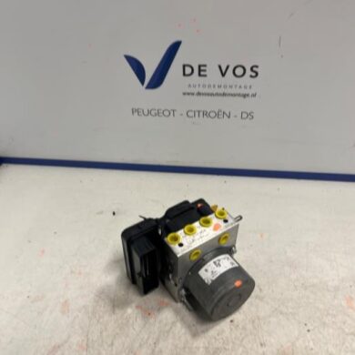 Peugeot 3008 1.2 12V PureTech Hybrid 48V ABS pump HN09 2022 1647895780