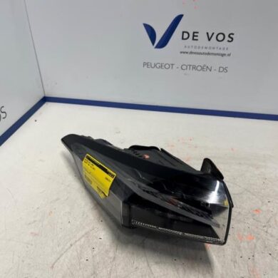 Peugeot 308 1.5 Blue HDi 130 16V Rücklicht links 2021 9835299580