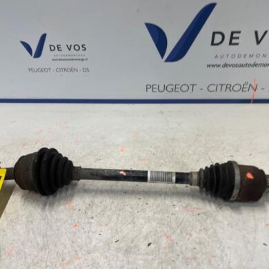 Peugeot 308 1.2 12V e-THP PureTech 130 Aandrijfas links-voor HNY 2017 9677914880-1610205880 20EA52