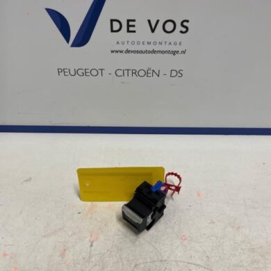 Peugeot 308 1.2 PureTech Hybrid 136 Handrem schakelaar HN09 2022 98105935VV