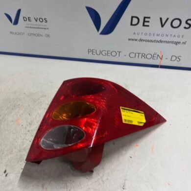 Peugeot 1007 1.4 Taillight, right 2005 6351V5