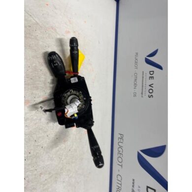 Peugeot 308 1.2 12V e-THP PureTech 130 Steering column stalk 2017 98072732ZD