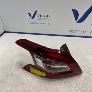Peugeot 308 1.2 12V e-THP PureTech 130 Achterlicht links 2017 9677817680