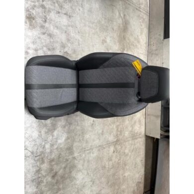 Peugeot 408 1.2 Hybrid 136 Seat, left 2022 9832316980-9843322480