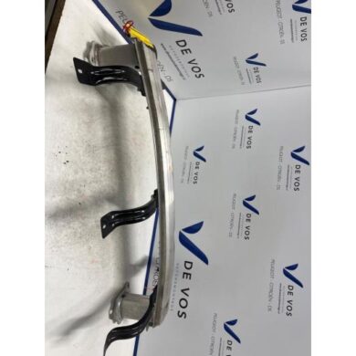 Citroen C3 Aircross 1.2 e-THP PureTech 110 Front bumper frame 2022 98109760ZD