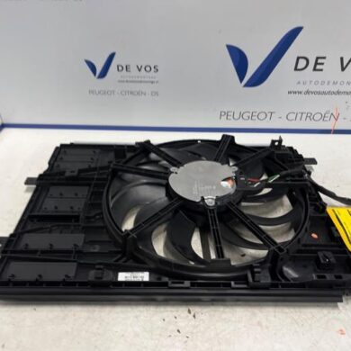Citroen C5 Aircross 1.2 PureTech Hybrid 136 Cooling fan housing 2022 9836055280