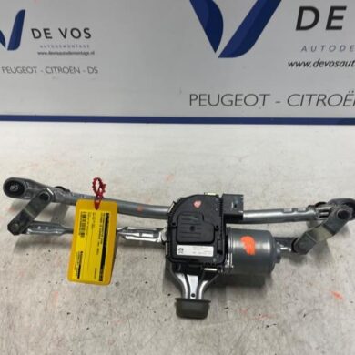 Citroen C5 Aircross 1.2 PureTech Hybrid 136 Front wiper motor 2022 9824762480