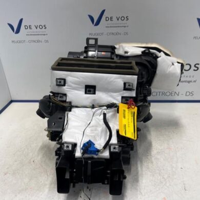 Peugeot 308 1.6 BlueHDi 100 Heater housing 2015 1610528280