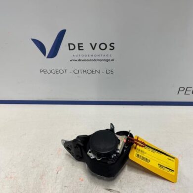 Peugeot 2008 1.2 12V e-THP PureTech 110 Rear seatbelt, right 2019 96781656XY