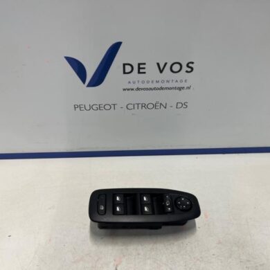 Peugeot 2008 1.2 12V e-THP PureTech 110 Multi-functional window switch 2019 98242539ZD