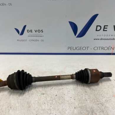 Peugeot 308 1.2 12V e-THP PureTech 130 Aandrijfas links-voor HNY 2014 9815636380-1667765080 20GE13