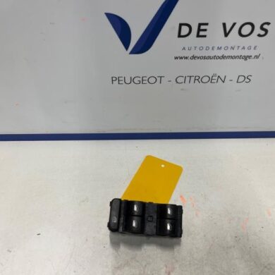 Citroen C3 1.2 Vti 12V PureTech Combischakelaar ramen 2017 98148907ZD