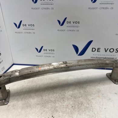 Peugeot 308 1.6 BlueHDi 100 Front bumper frame 2015 9677364180-9677378580
