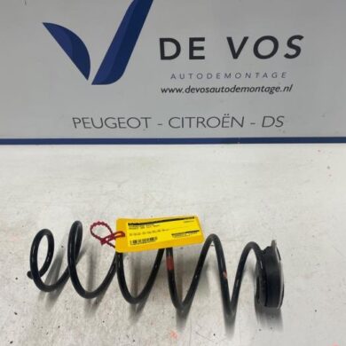 Peugeot 208 1.2 Vti 12V PureTech 100 Schroefveer achter 2024 9828919580