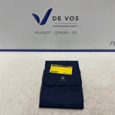 Peugeot 308 1.2 12V e-THP PureTech 130 Instruction Booklet 2014